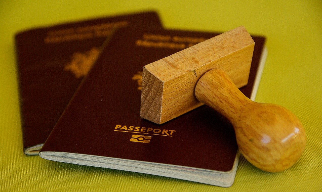 Wakacje z Rzeszowa – o czym warto pamiętać? Biuro paszportowe – dokumenty. Wniosek o wydanie paszportu Rzeszów